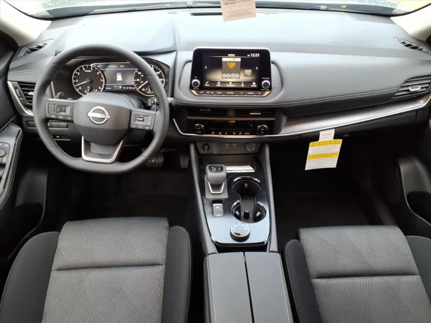 2026 Nissan Rogue SV photo 1