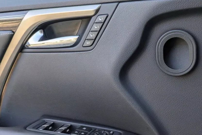 2022 Lexus RX 350L Luxury photo 1