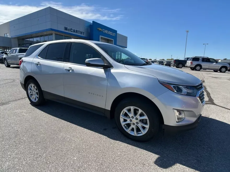 2019 Chevrolet Equinox Base photo 1