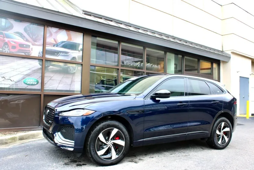2024 Jaguar F-PACE R-Dynamic S P400 photo 1