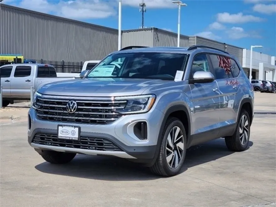 2024 Volkswagen Atlas SE Technology photo 1
