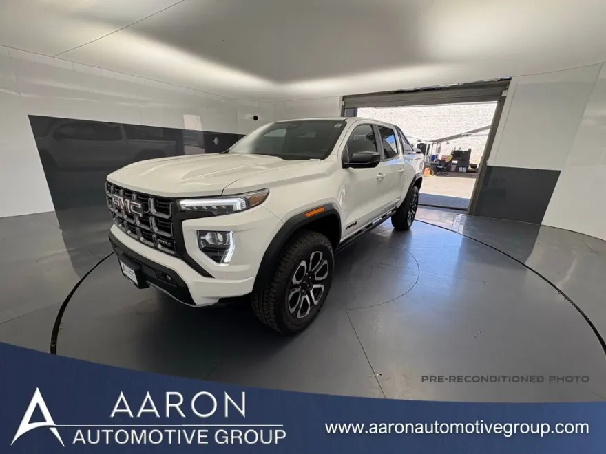 2025 Gmc Canyon AT4 photo 1