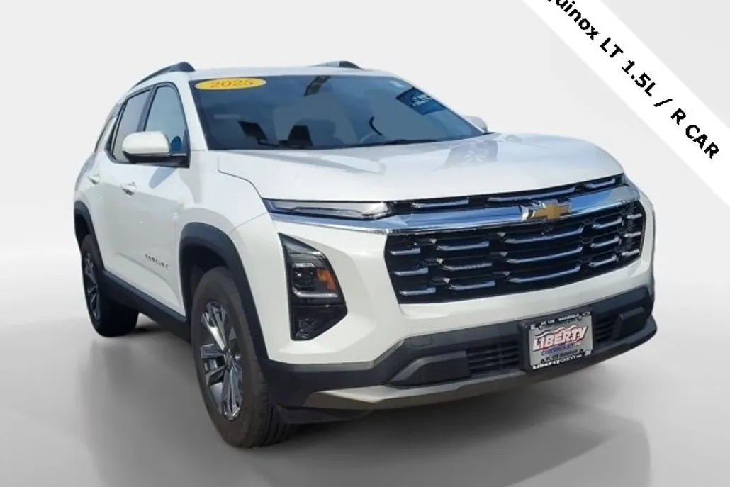 2025 Chevrolet Equinox LT photo 1