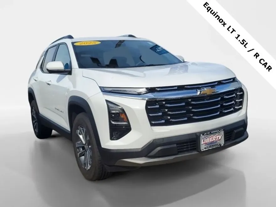 2025 Chevrolet Equinox LT photo 1