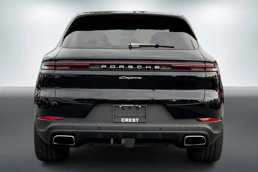 2024 Porsche Cayenne photo 1