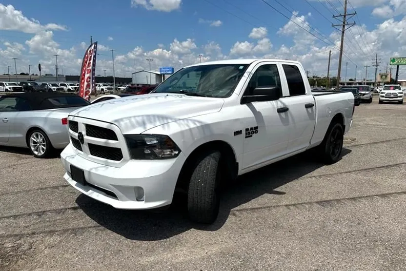 2019 Ram 1500 Classic Tradesman photo 1