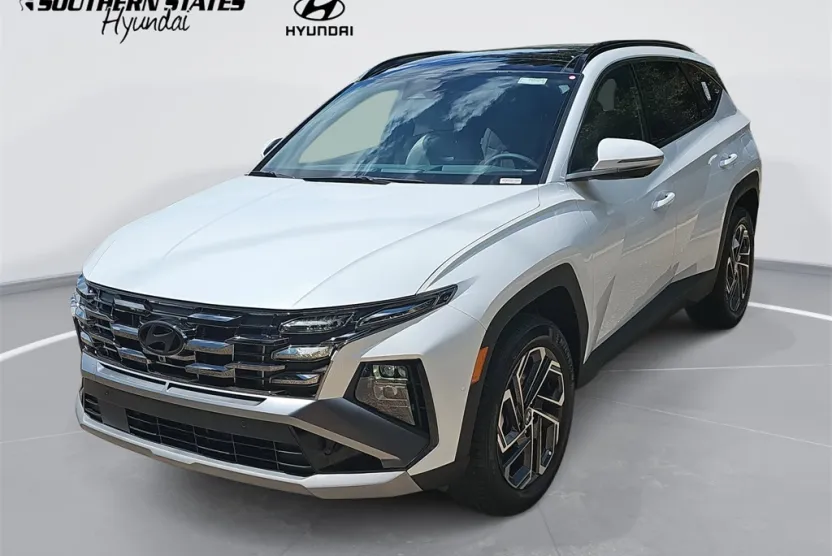 2025 Hyundai Tucson Hybrid Limited photo 1