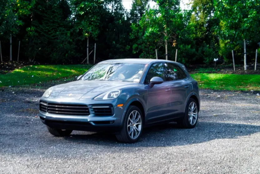 2019 Porsche Cayenne Base photo 1