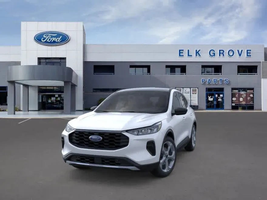2025 Ford Escape ST-Line photo 1