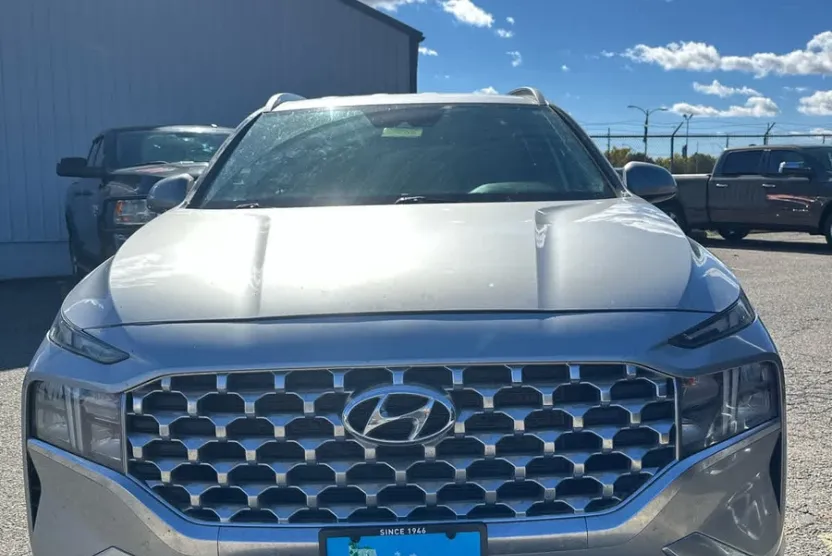 2021 Hyundai Santa Fe SEL photo 1