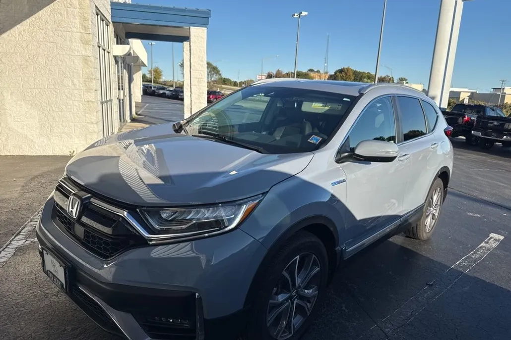 2022 Honda CR-V Hybrid Touring photo 1