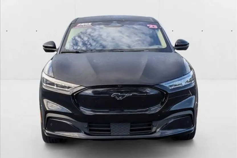 2023 Ford Mustang Mach-E Premium photo 1