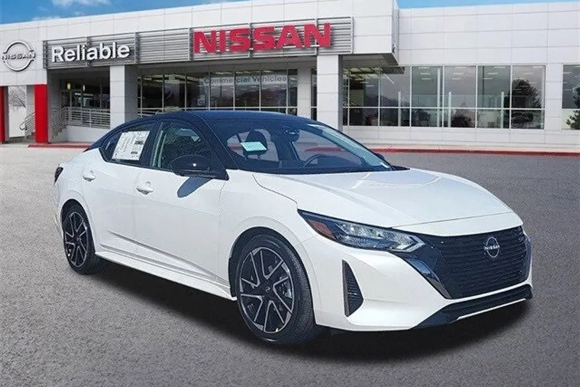 2025 Nissan Sentra SR photo 1