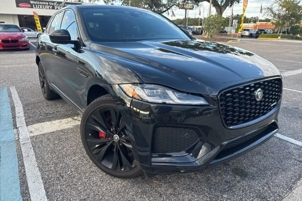 2024 Jaguar F-PACE P400 R-Dynamic S photo 1