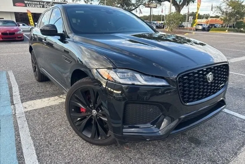 2024 Jaguar F-PACE P400 R-Dynamic S photo 1