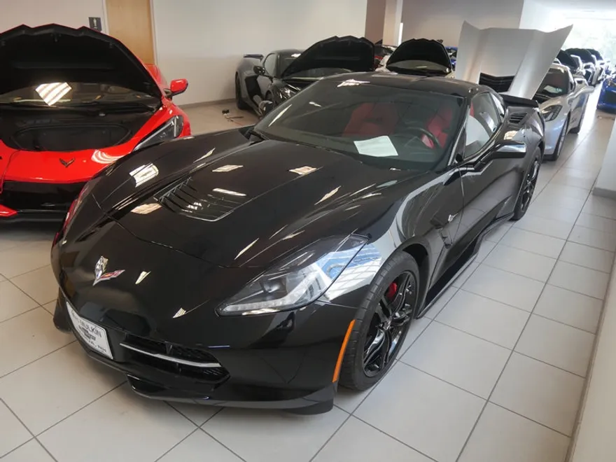 2017 Chevrolet Corvette Stingray 1LT photo 1