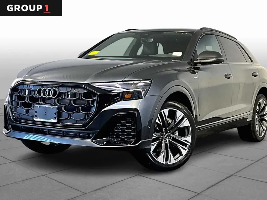 2025 Audi Q8 55 Premium Plus photo 1