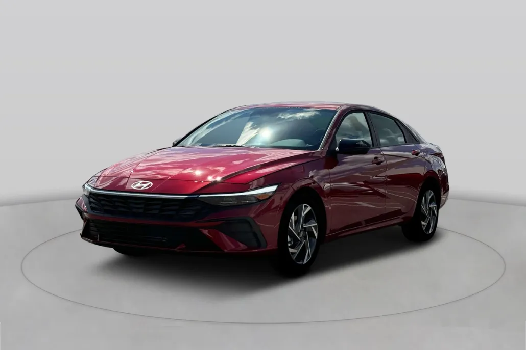 2025 Hyundai Elantra SEL Sport photo 1
