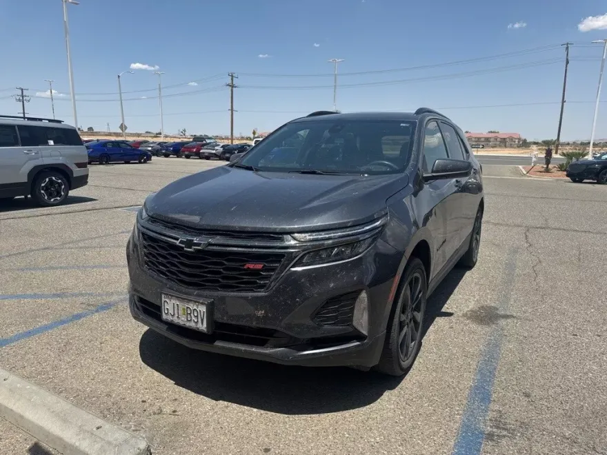 2022 Chevrolet Equinox RS photo 1