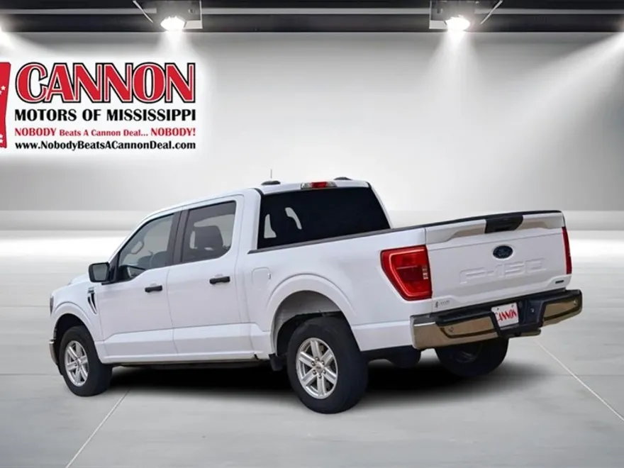 2023 Ford F-150 XL photo 3