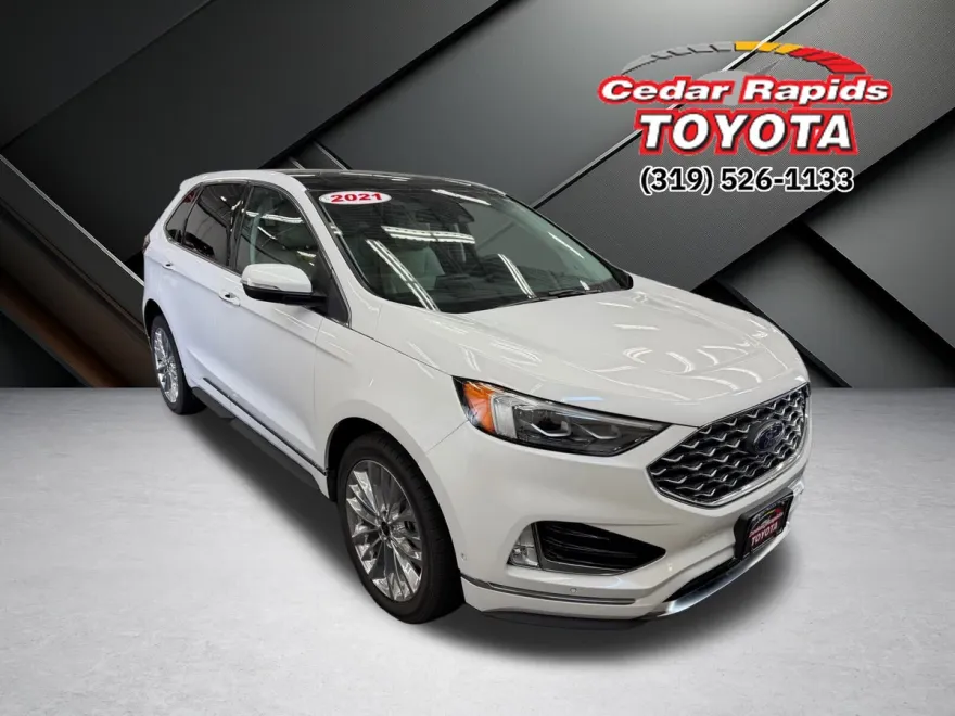 2021 Ford Edge Titanium photo 1
