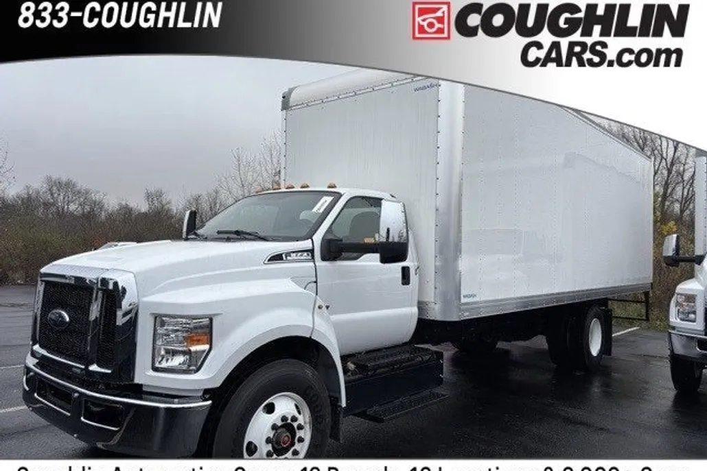 2024 Ford F-650 photo 1