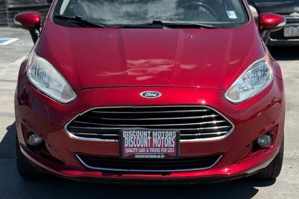 2014 Ford Fiesta Titanium photo 1
