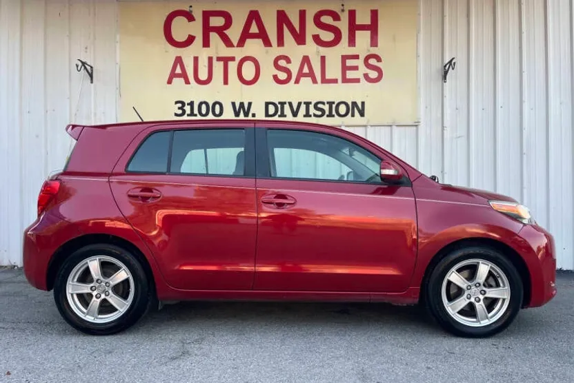2014 Scion xD Base photo 1