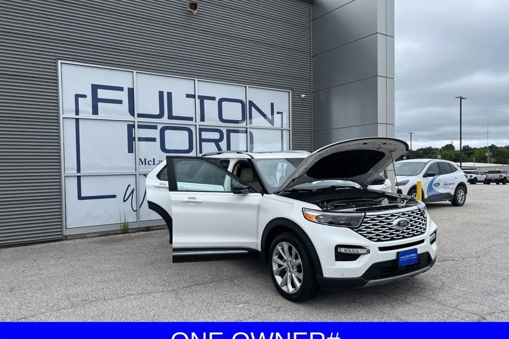 2022 Ford Explorer Platinum photo 1