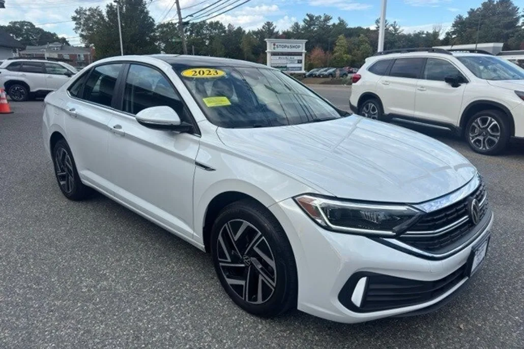 2023 Volkswagen Jetta 1.5T SEL photo 1