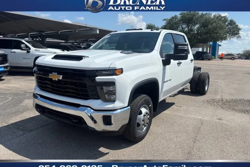 2025 Chevrolet Silverado 3500HD Work Truck photo 1