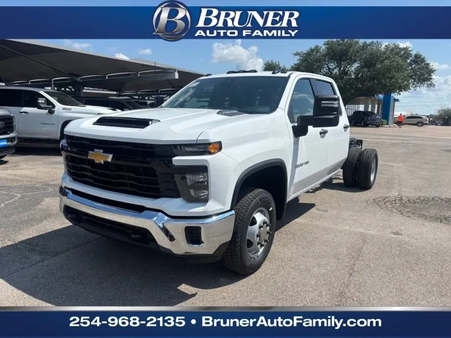 2025 Chevrolet Silverado 3500HD Work Truck photo 1