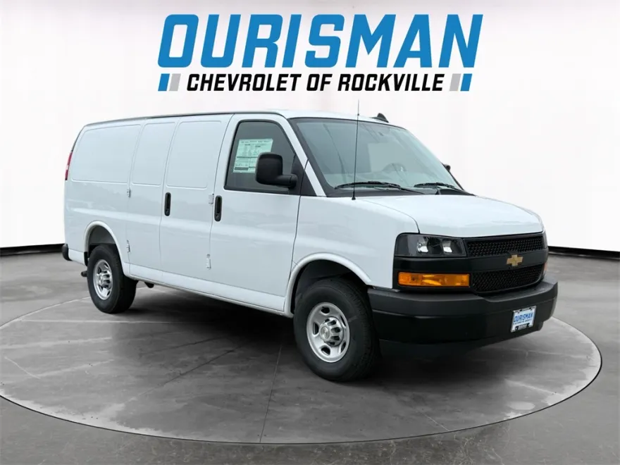 2025 Chevrolet Express 2500 Work Van Cargo photo 1