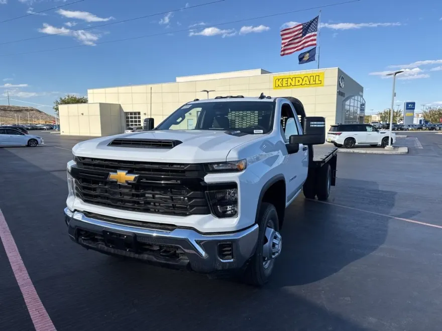 2025 Chevrolet Silverado 3500HD Work Truck photo 1