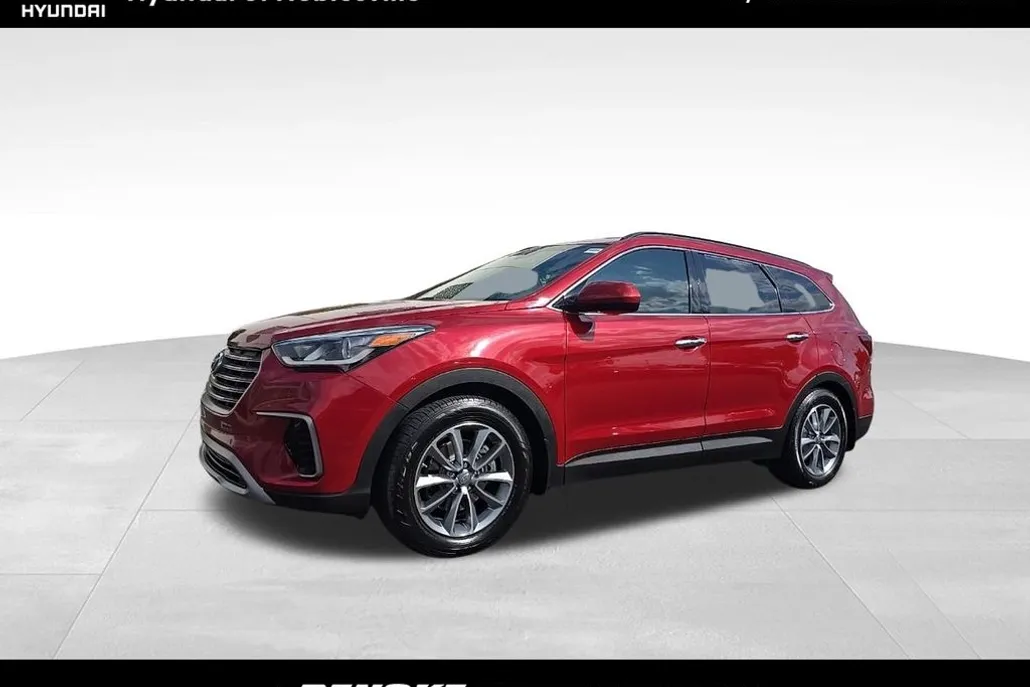 2017 Hyundai Santa Fe SE photo 1