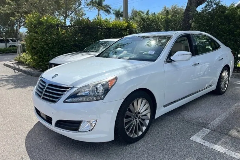 2016 Hyundai Equus Signature photo 1