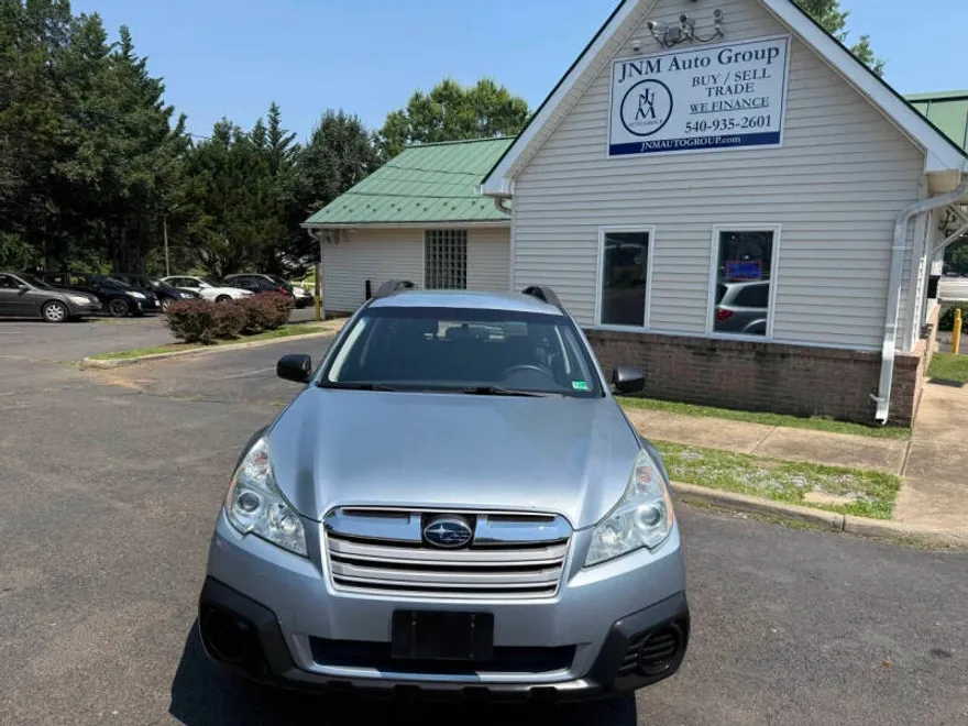 2013 Subaru Outback 2.5i photo 1