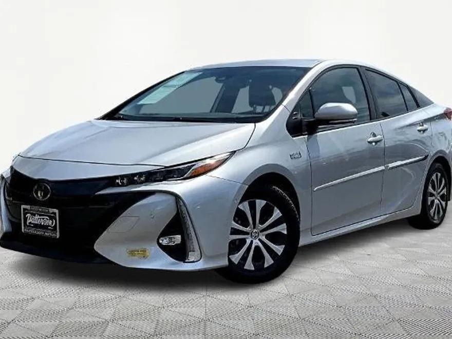 2022 Toyota Prius Prime Limited photo 1