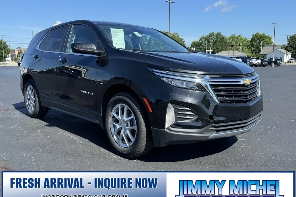 2023 Chevrolet Equinox LT photo 1