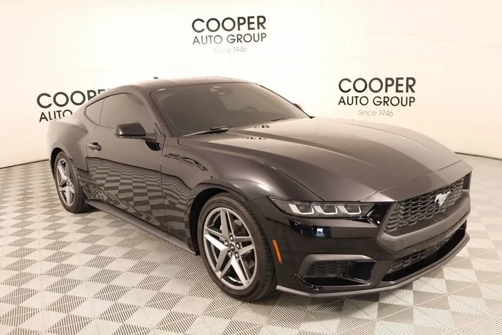 2024 Ford Mustang EcoBoost photo 1