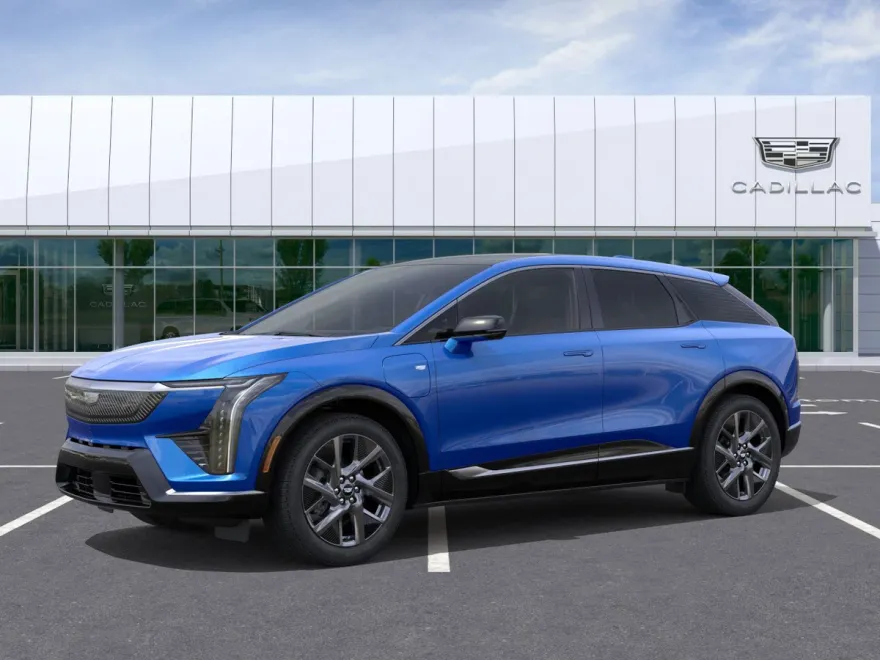 2025 Cadillac Optiq Luxury photo 1