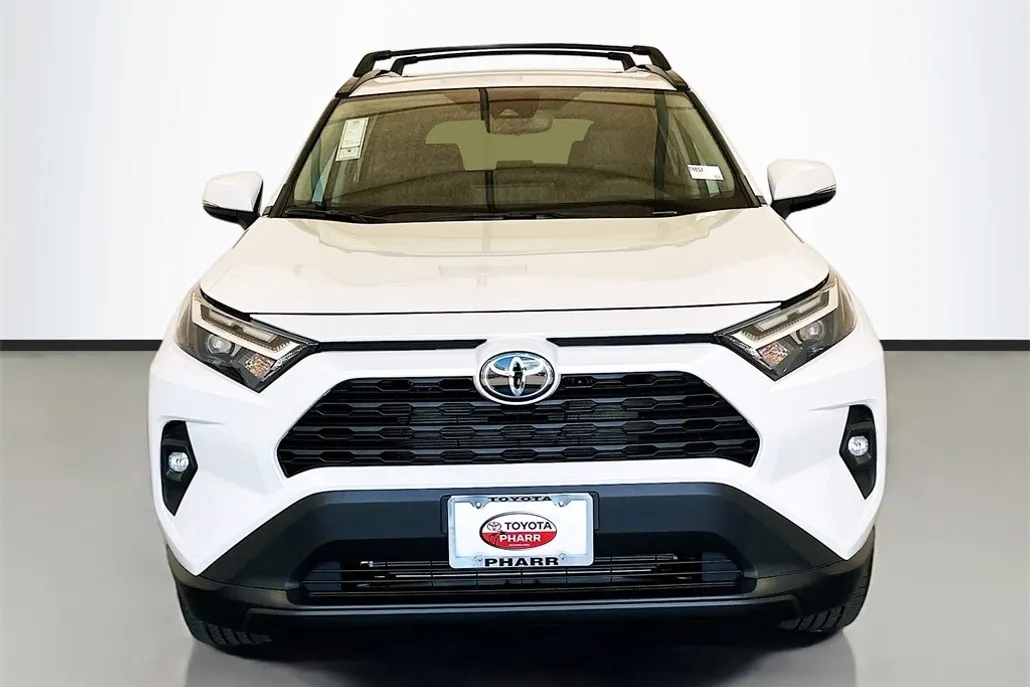2025 Toyota RAV4 XLE Premium photo 1