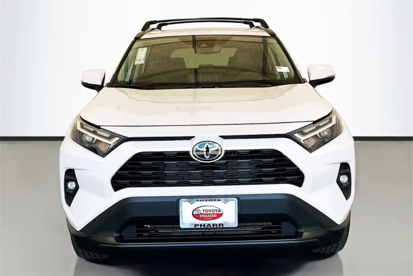 2025 Toyota RAV4 XLE Premium photo 1
