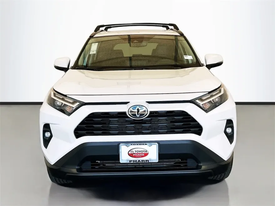 2025 Toyota RAV4 XLE Premium photo 1