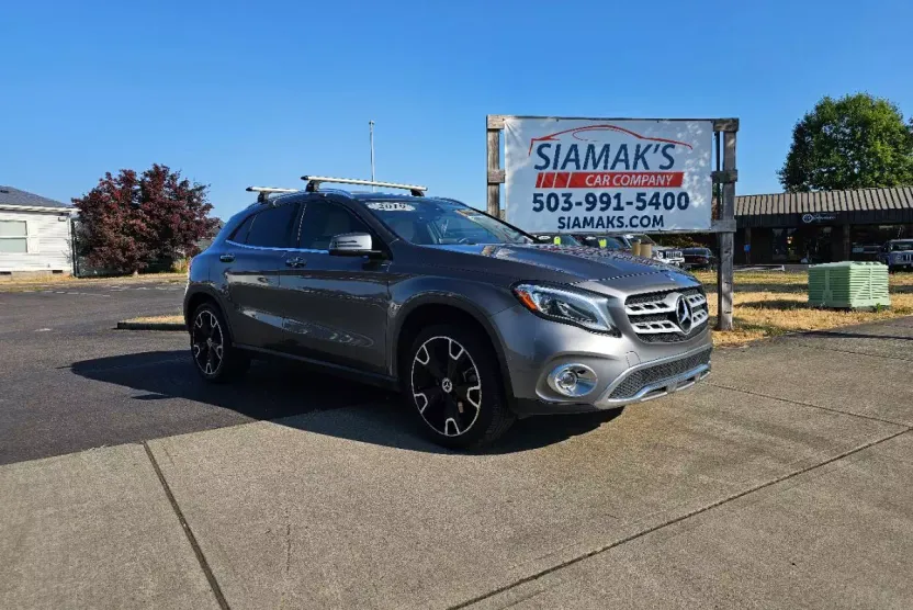 2019 Mercedes Benz GLA 250 4MATIC photo 1