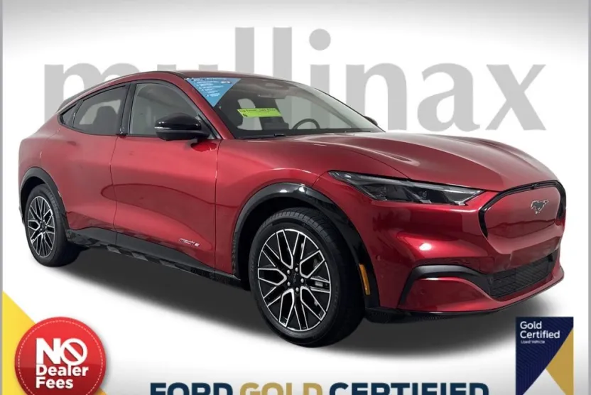 2024 Ford Mustang Mach-E Premium photo 1