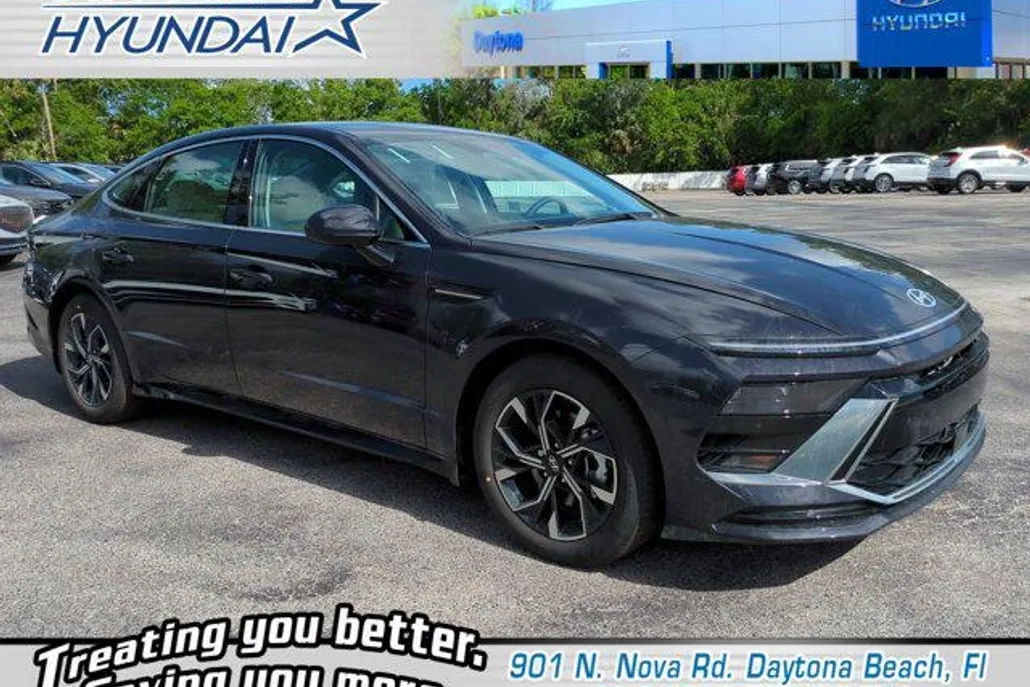 2025 Hyundai Sonata SEL photo 1