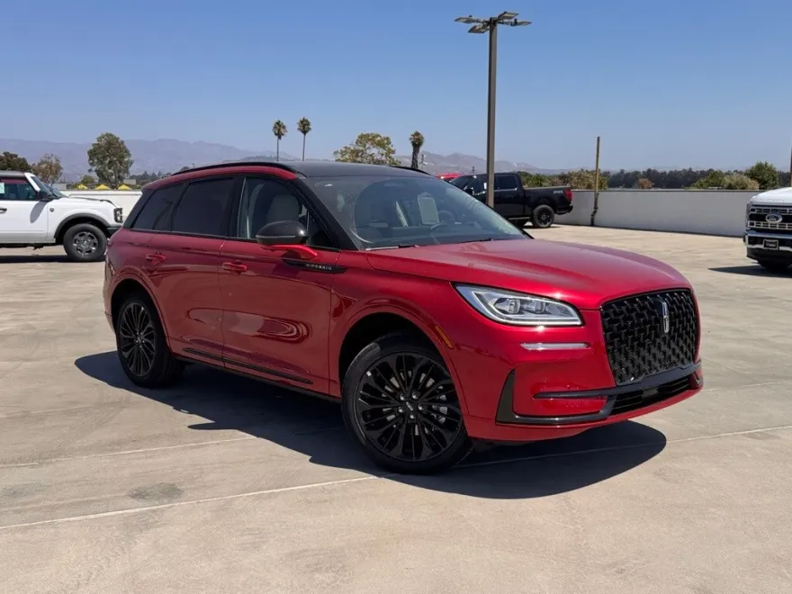 2025 Lincoln Corsair Grand Touring photo 1