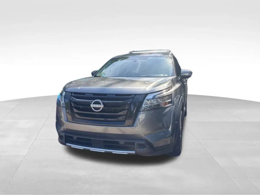 2024 Nissan Pathfinder SL photo 1