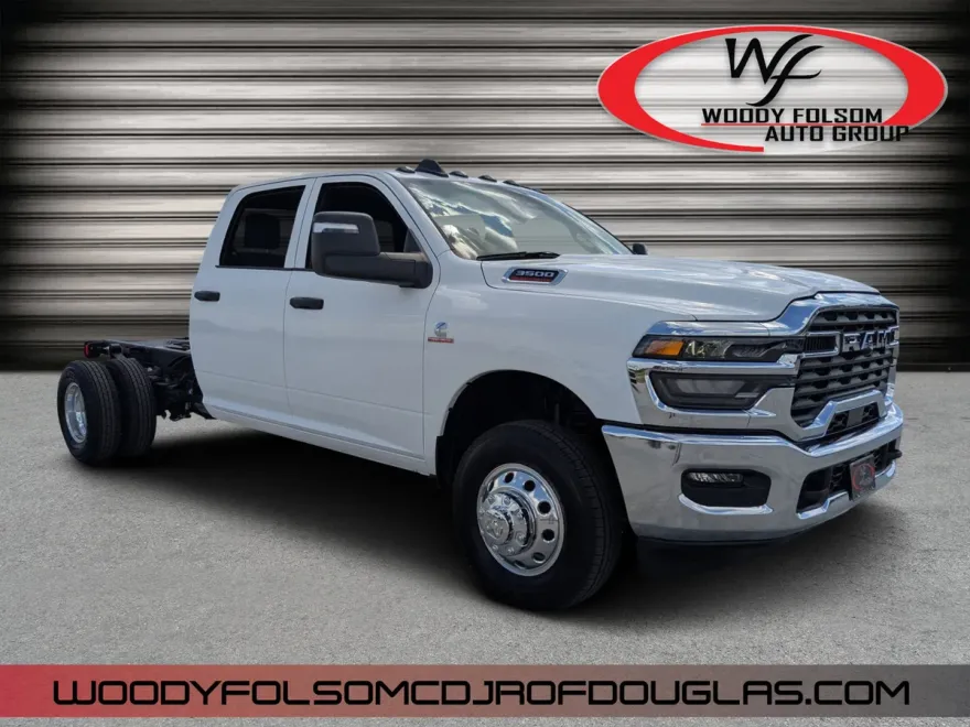 2025 Ram 3500 Tradesman photo 1